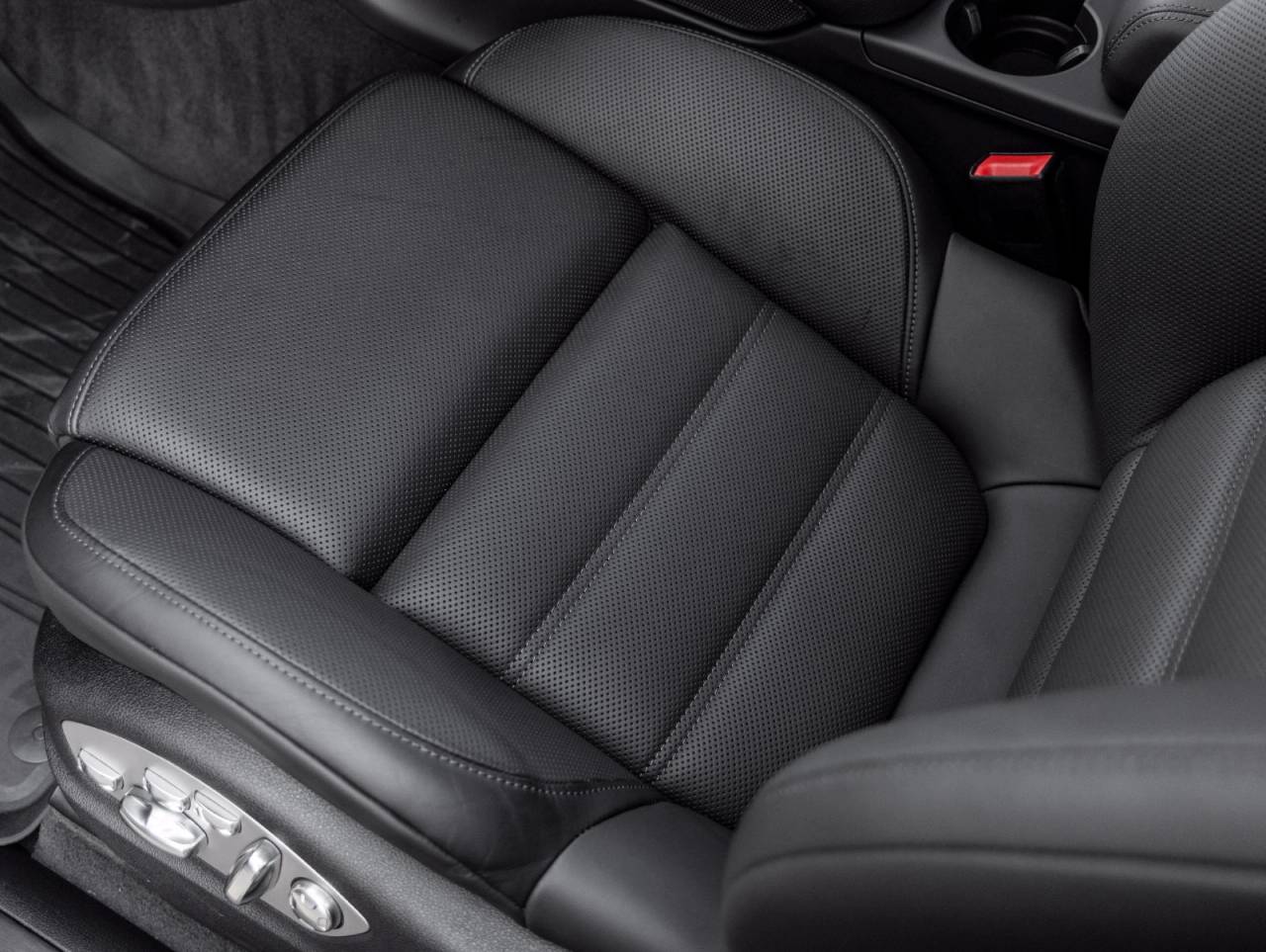 2026 Porsche Macan Macan T