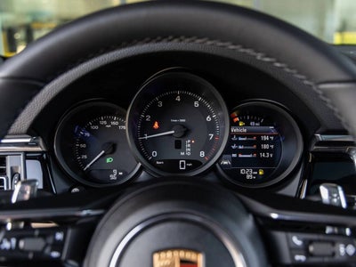 2026 Porsche Macan Macan