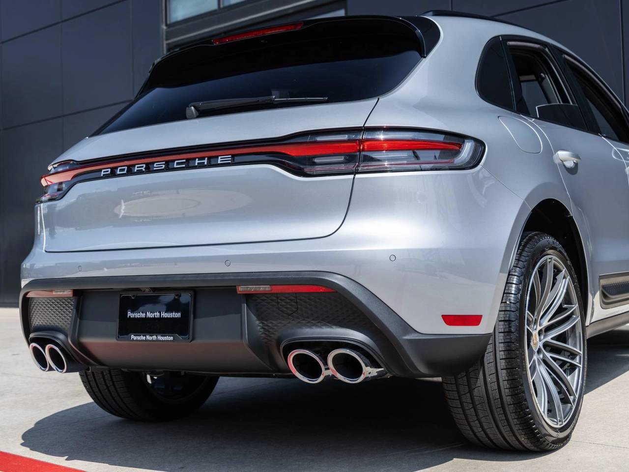 2026 Porsche Macan Macan