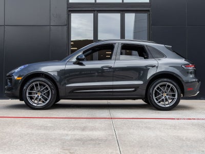 2026 Porsche Macan Macan