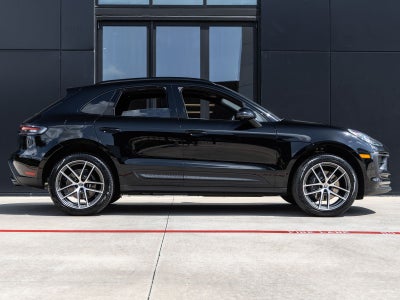 2026 Porsche Macan Macan