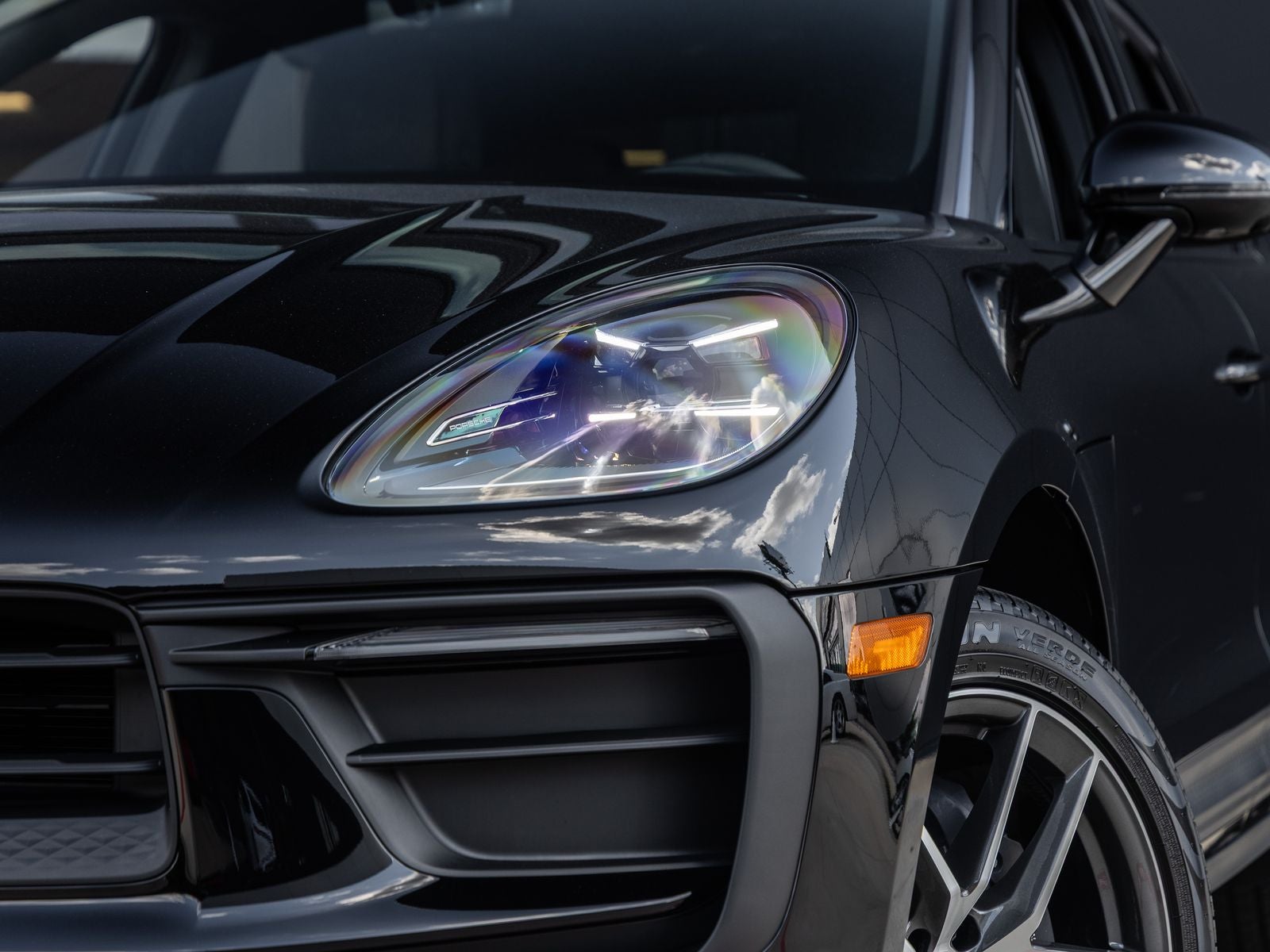 2026 Porsche Macan Macan