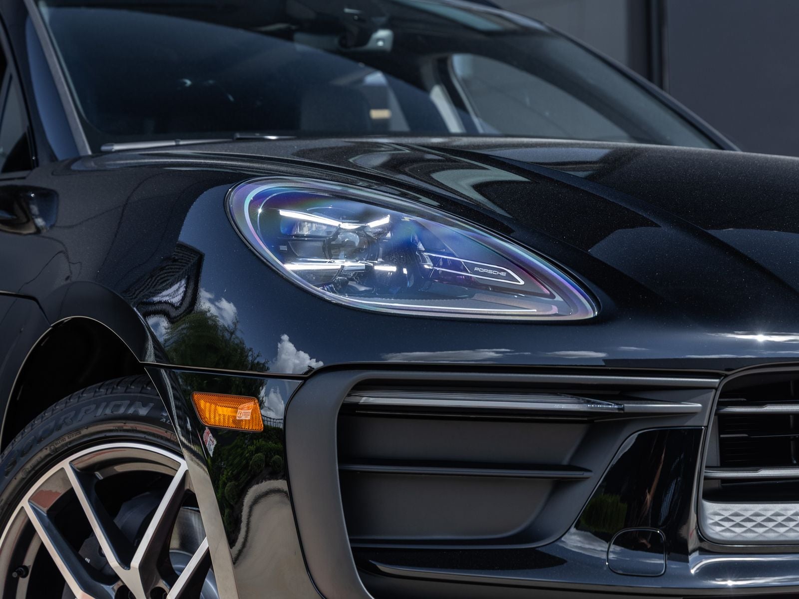 2026 Porsche Macan Macan