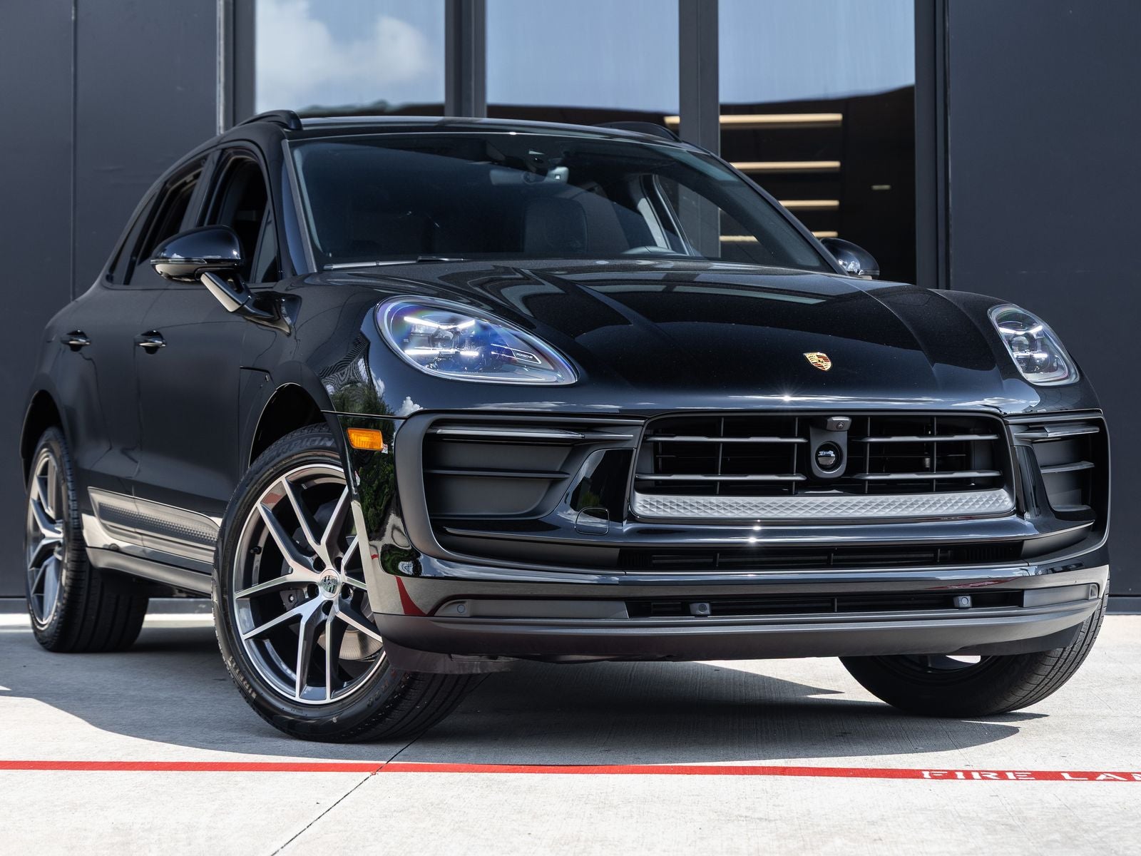 2026 Porsche Macan Macan