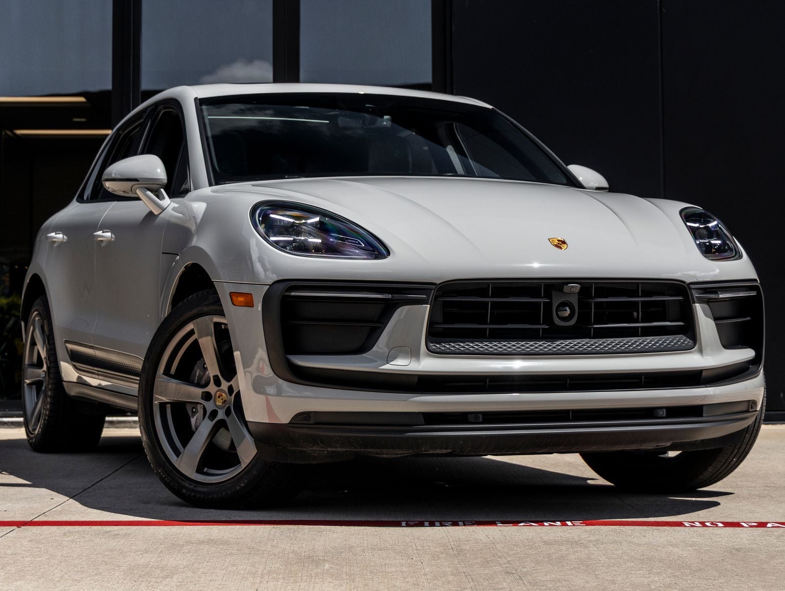 2024 Porsche Macan Macan (MY24)