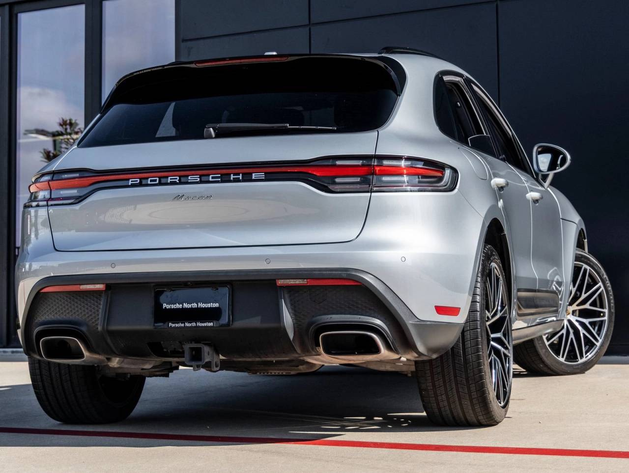 2025 Porsche Macan Macan