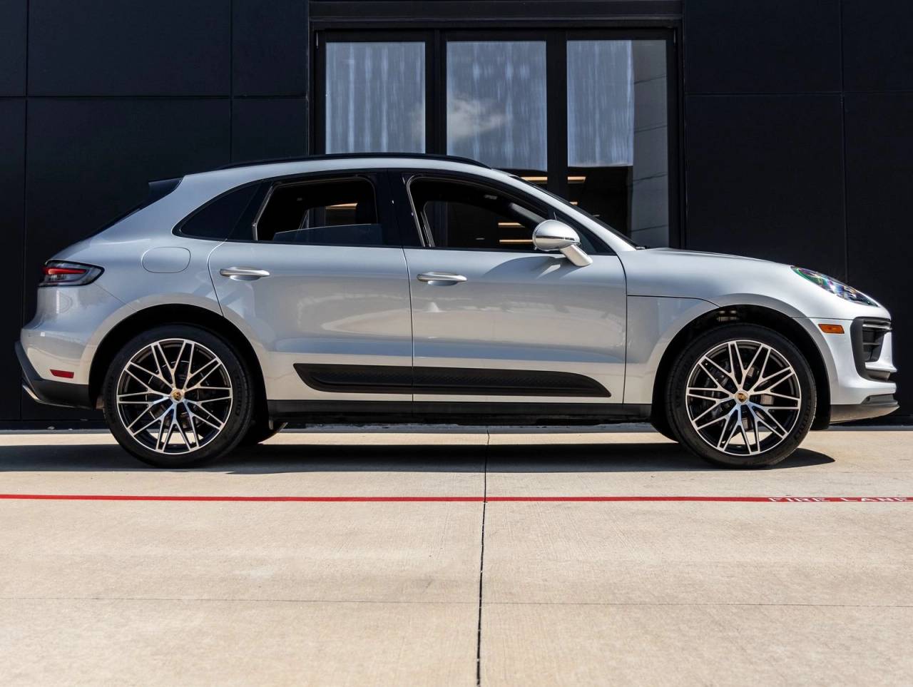 2025 Porsche Macan Macan