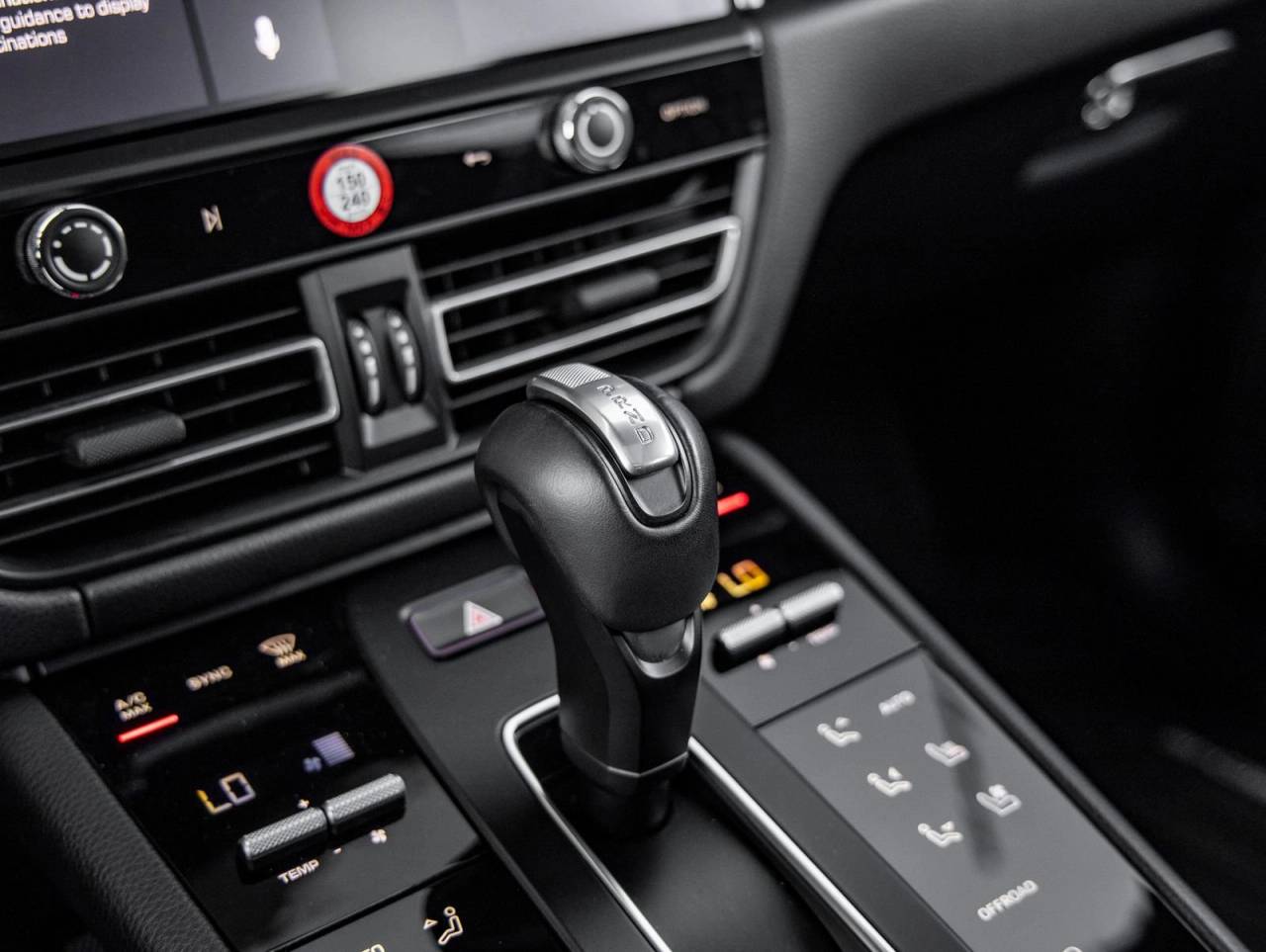 2025 Porsche Macan Macan