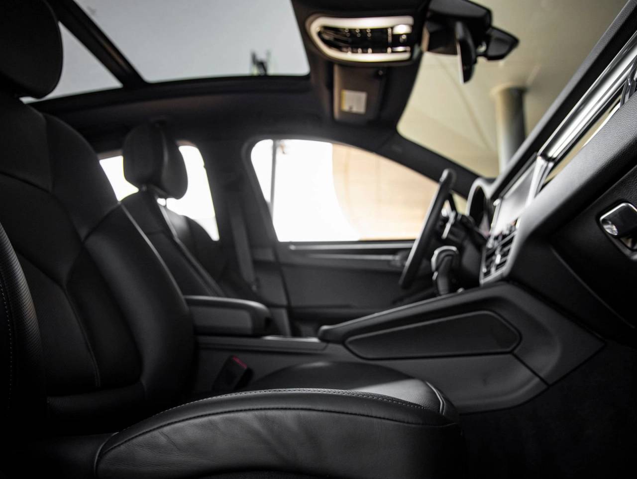 2025 Porsche Macan Macan