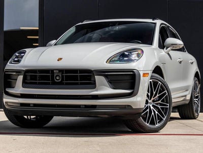 2025 Porsche Macan AWD