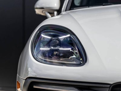 2025 Porsche Macan AWD