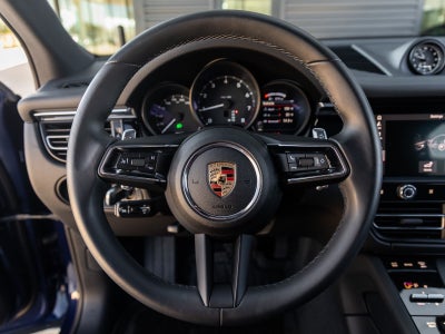 2025 Porsche Macan Macan