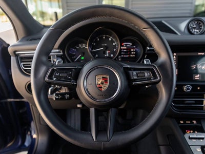 2025 Porsche Macan Macan