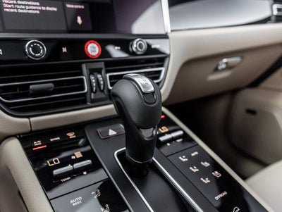 2025 Porsche Macan Macan