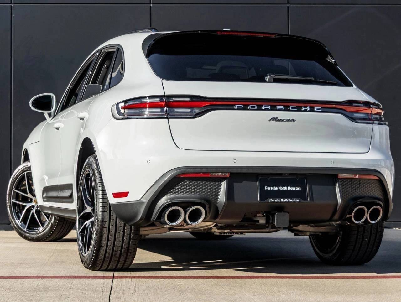 2026 Porsche Macan Macan