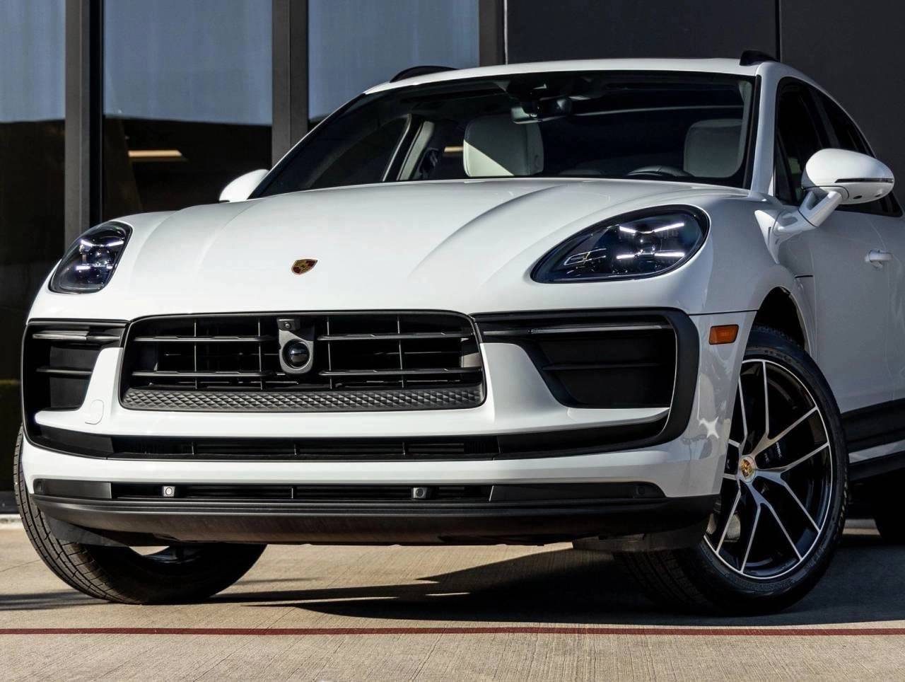 2026 Porsche Macan Macan