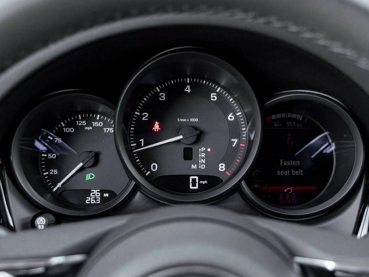 2026 Porsche Macan Macan