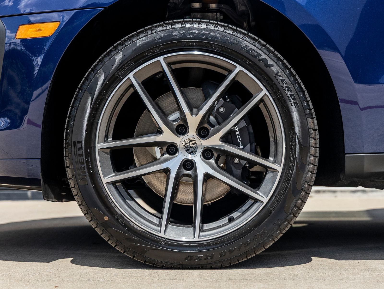 2026 Porsche Macan Macan