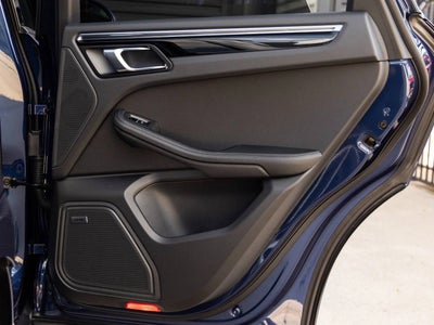 2026 Porsche Macan AWD
