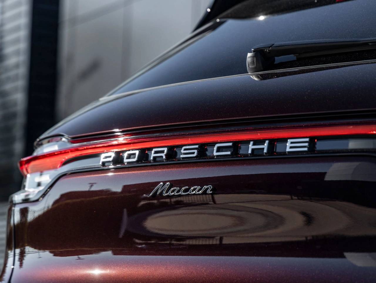 2026 Porsche Macan AWD