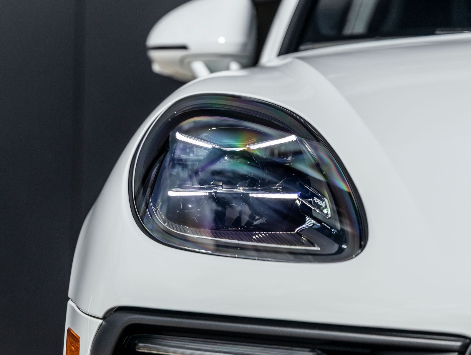 2026 Porsche Macan AWD