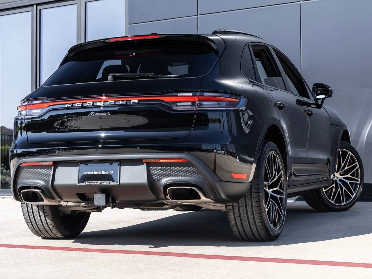 2026 Porsche Macan AWD