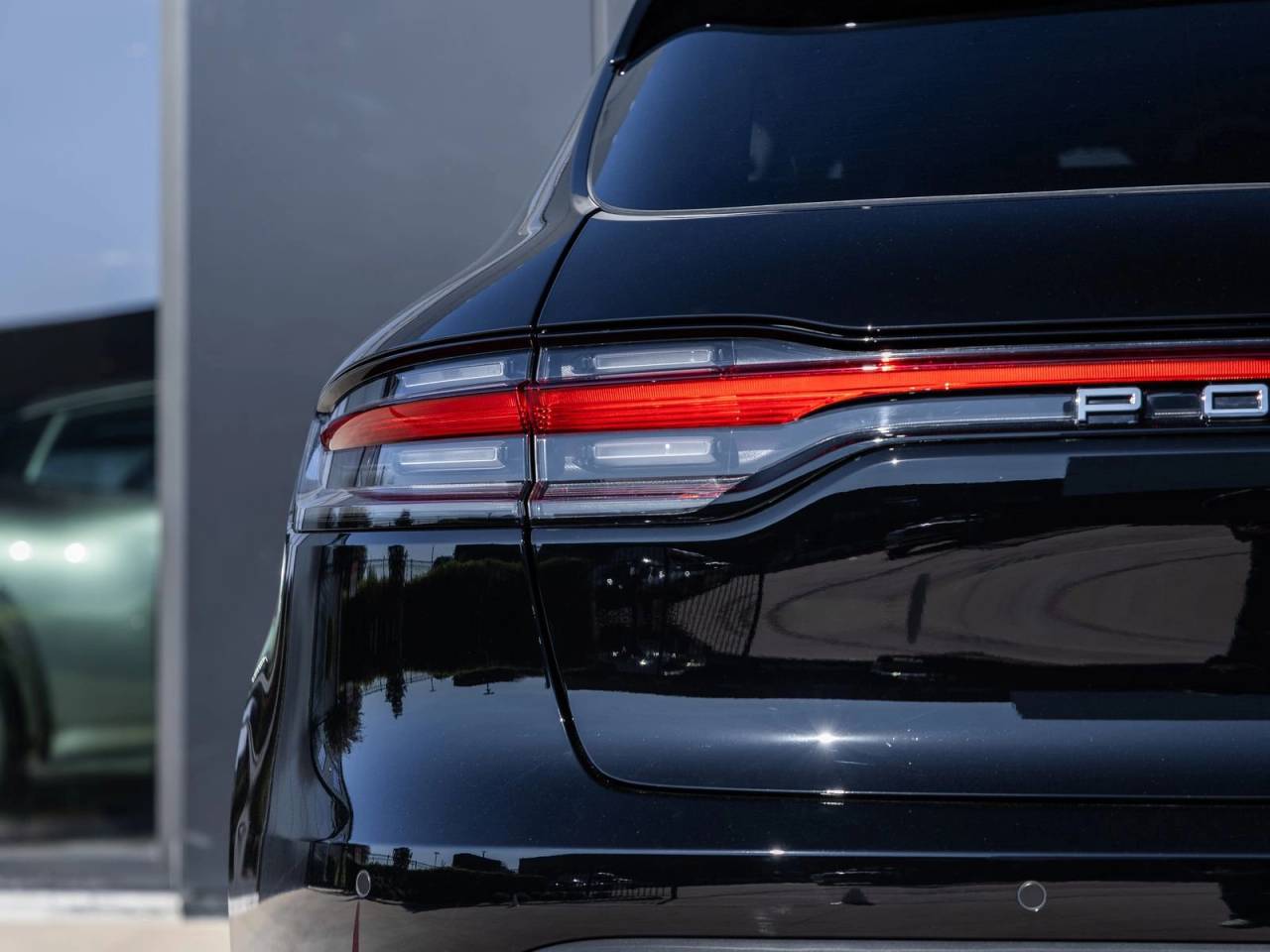 2026 Porsche Macan AWD