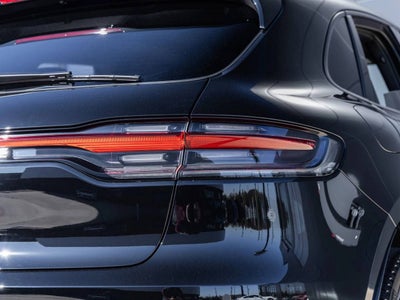 2026 Porsche Macan AWD