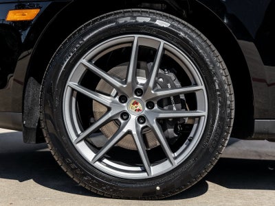 2026 Porsche Macan Macan T