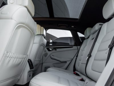 2026 Porsche Macan Macan T