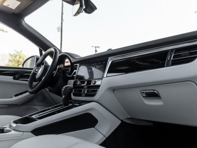 2026 Porsche Macan Macan T