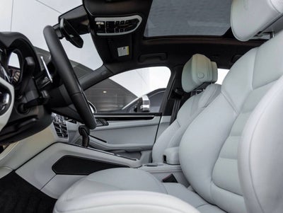 2026 Porsche Macan Macan T