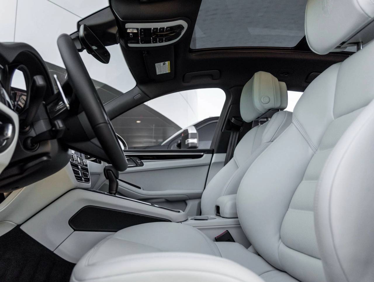 2026 Porsche Macan Macan T