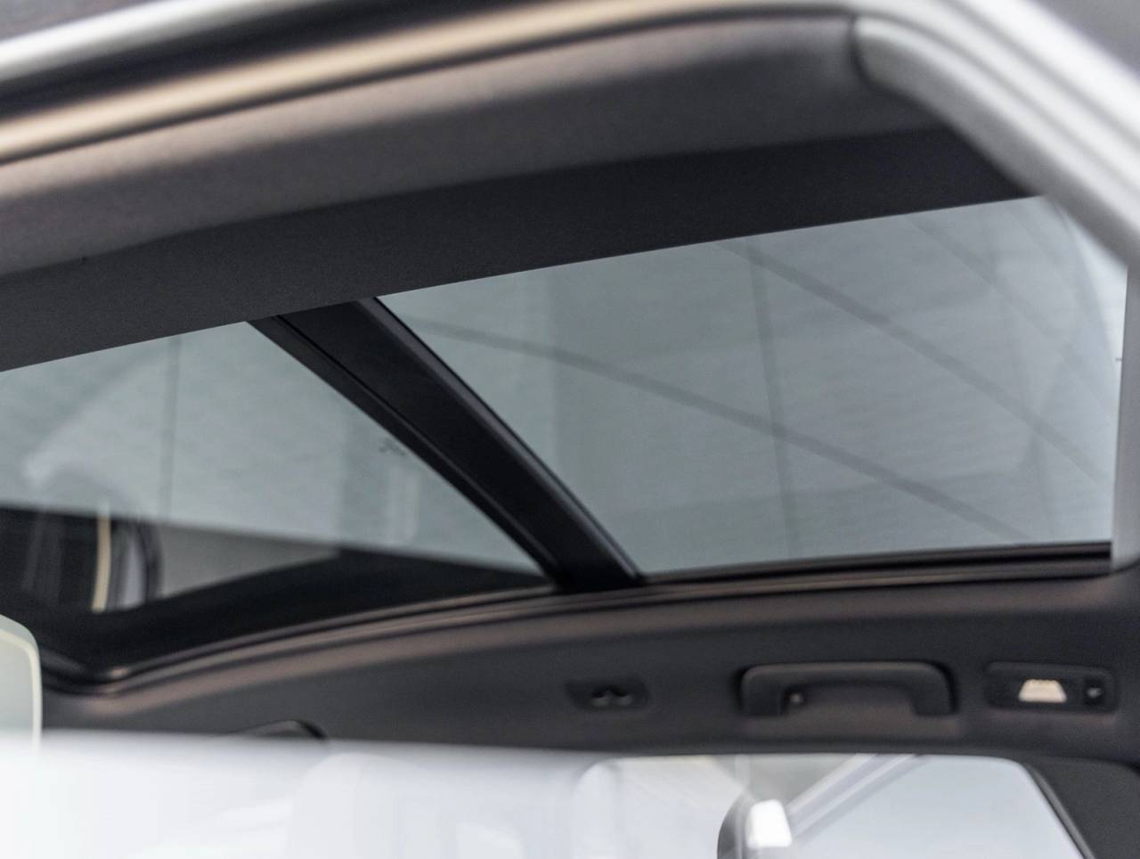 2026 Porsche Macan Macan T