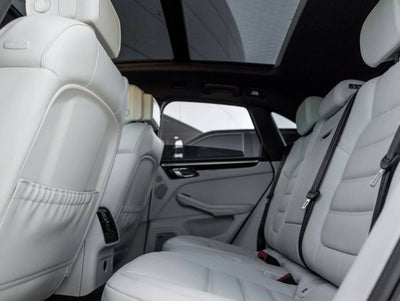 2026 Porsche Macan Macan T