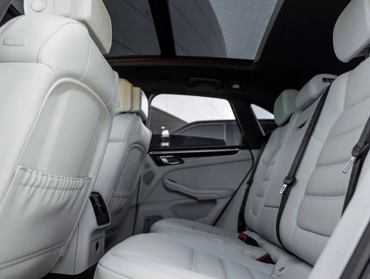 2026 Porsche Macan Macan T