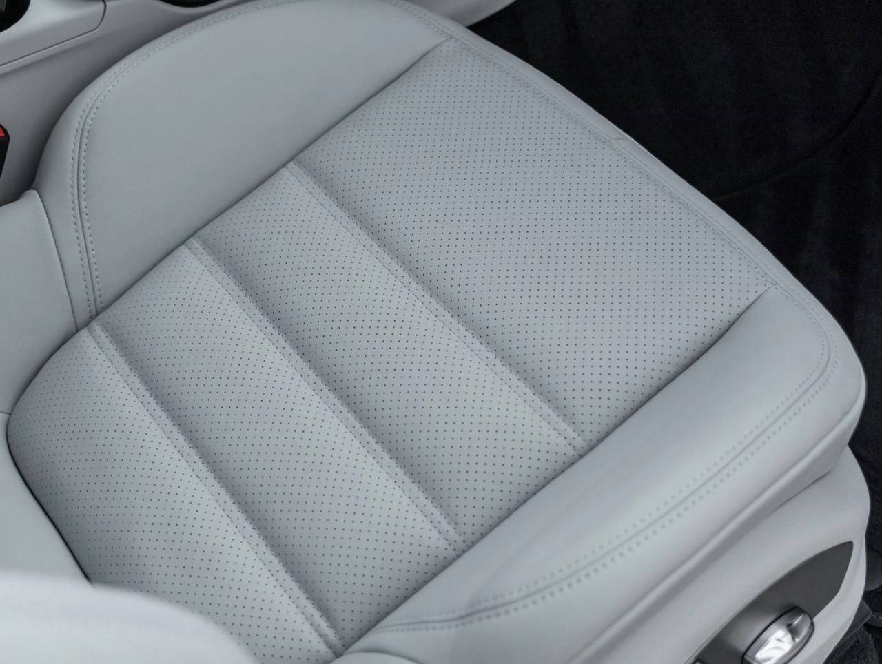 2026 Porsche Macan Macan T