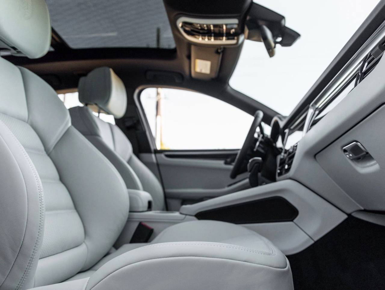 2026 Porsche Macan Macan T