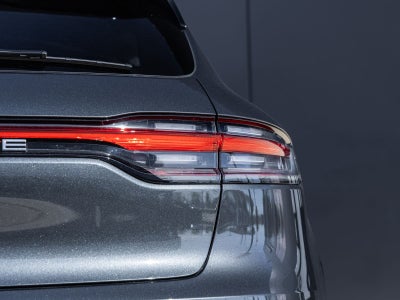 2026 Porsche Macan Macan