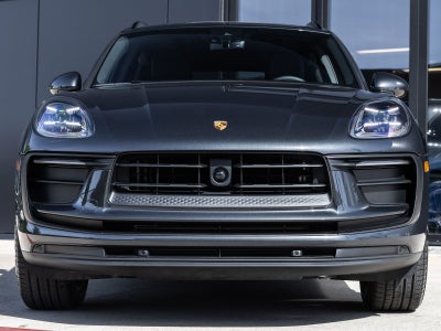 2026 Porsche Macan Macan