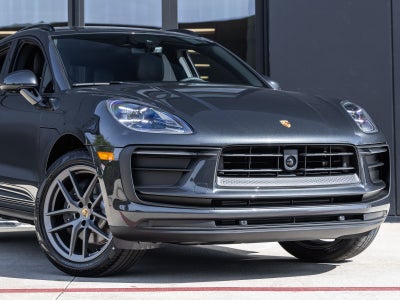 2026 Porsche Macan Macan