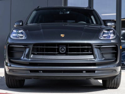 2026 Porsche Macan Macan