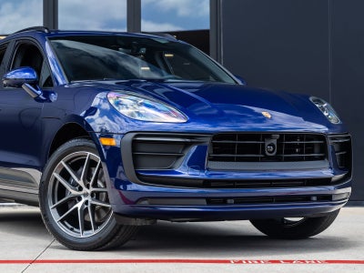 2026 Porsche Macan AWD