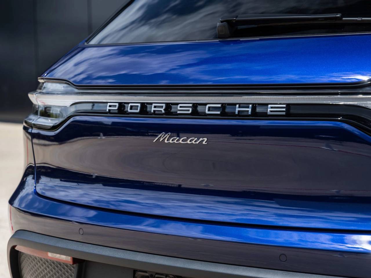 2026 Porsche Macan AWD