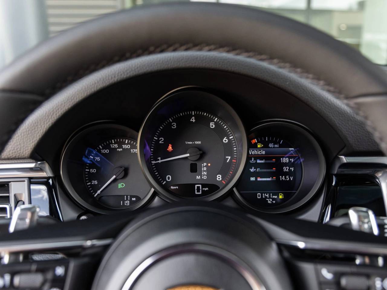 2026 Porsche Macan AWD