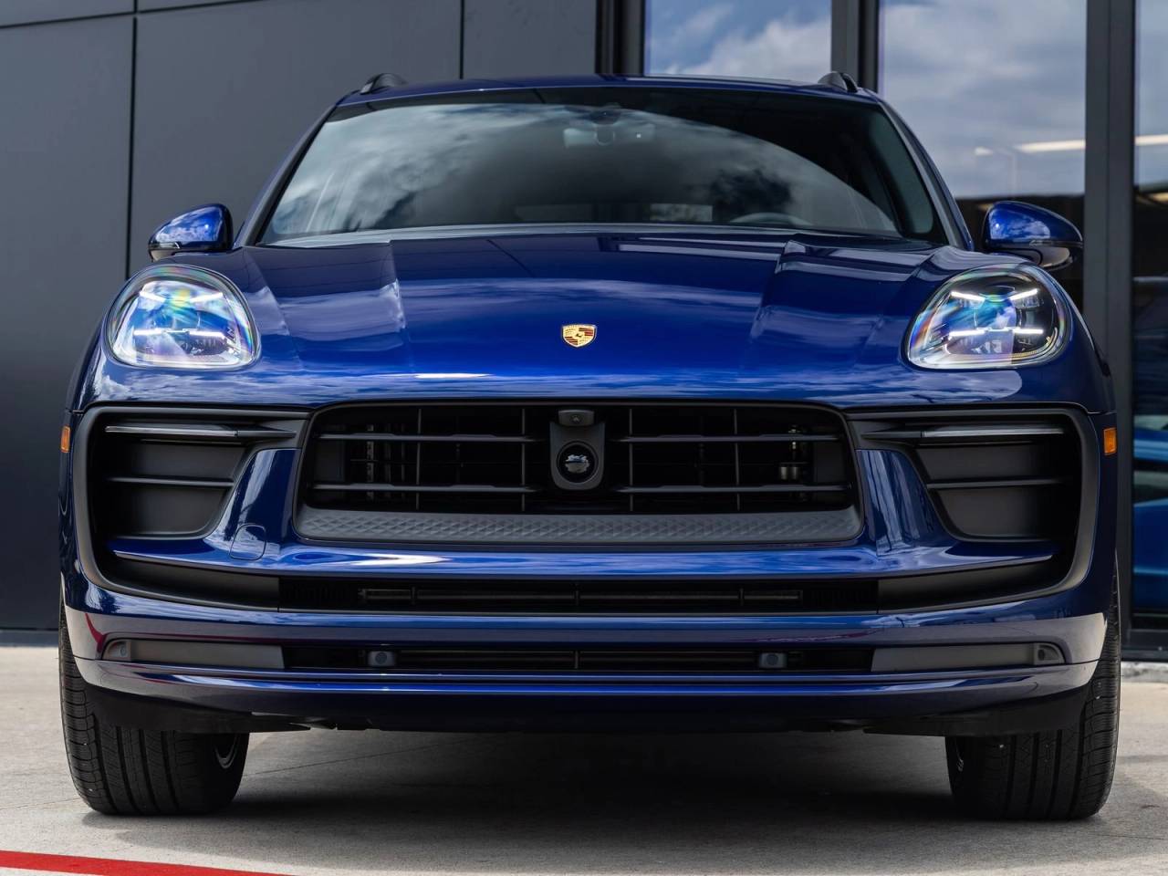 2026 Porsche Macan AWD
