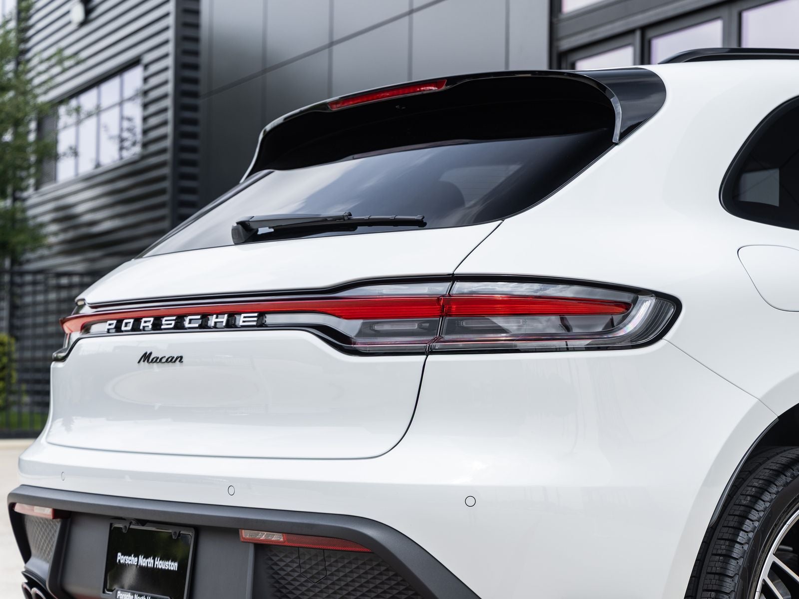 2026 Porsche Macan AWD