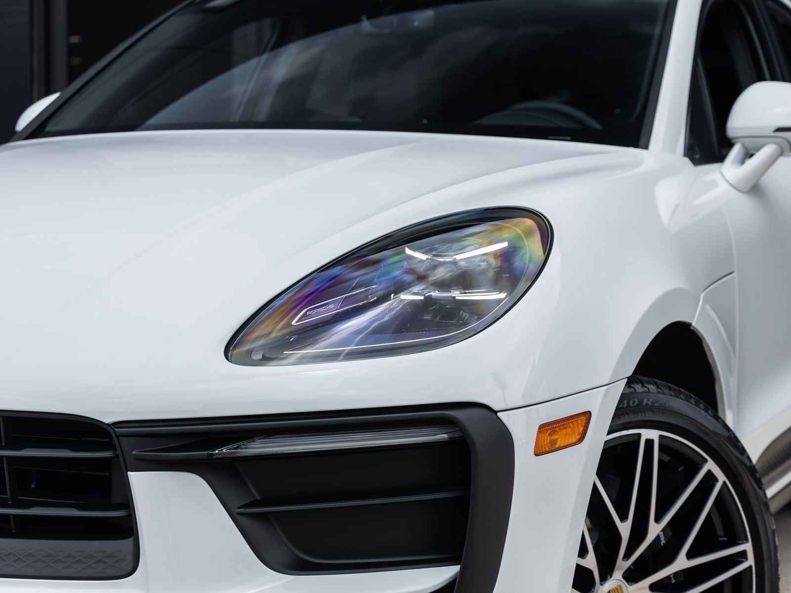 2026 Porsche Macan AWD