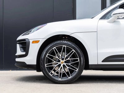 2026 Porsche Macan AWD