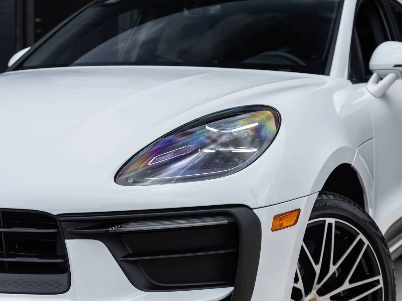 2026 Porsche Macan AWD